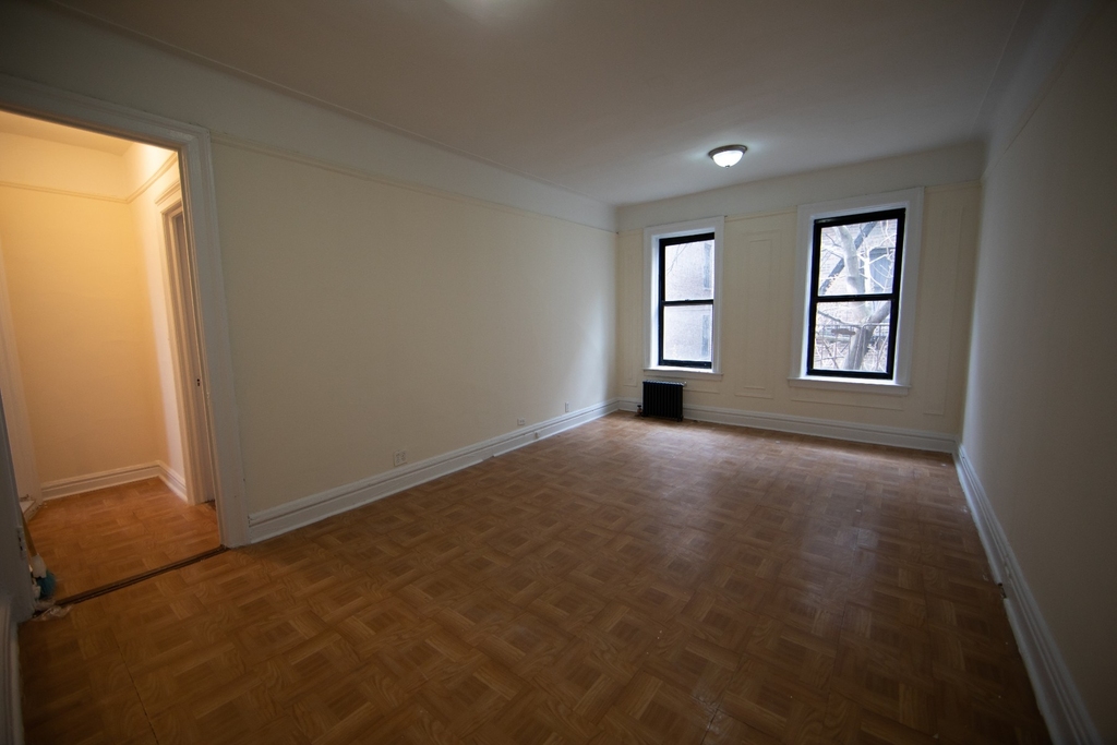 200 Dyckman Street - Photo 6