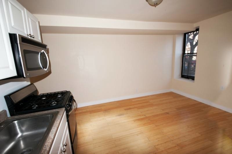 118-80 Metropolitan Ave - Photo 3