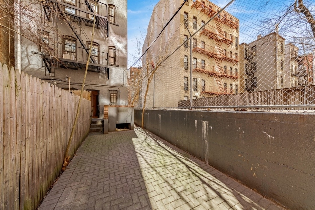 443 East 78th Street - Photo 0