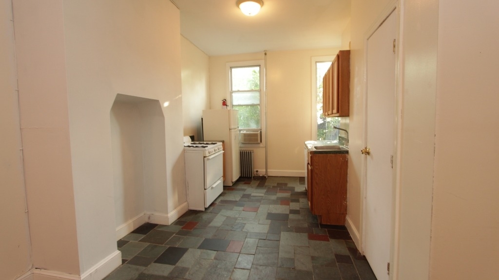 61 Morgan Ave - Photo 4