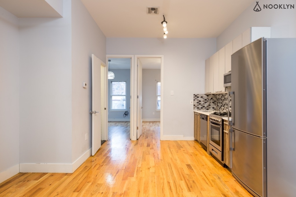 528 Grand St  - Photo 8