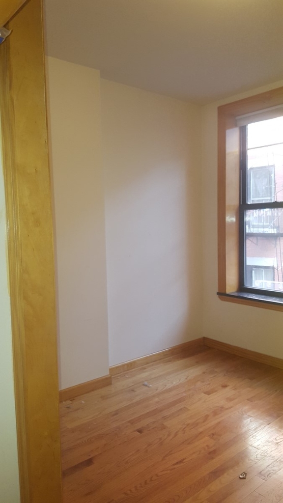 154 Mott Street - Photo 0