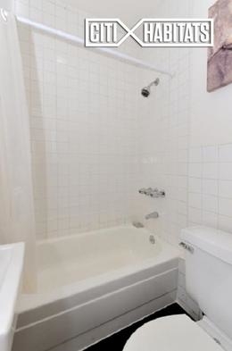 338 East 61st Street - Photo 3