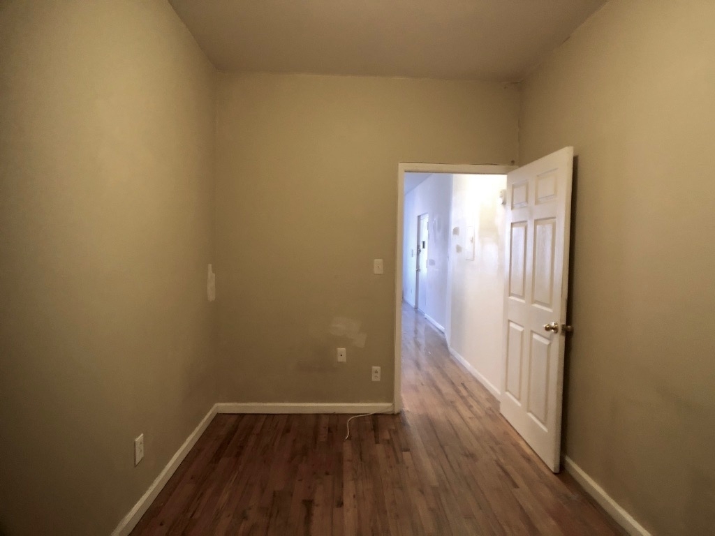 658 Carroll Street - Photo 3