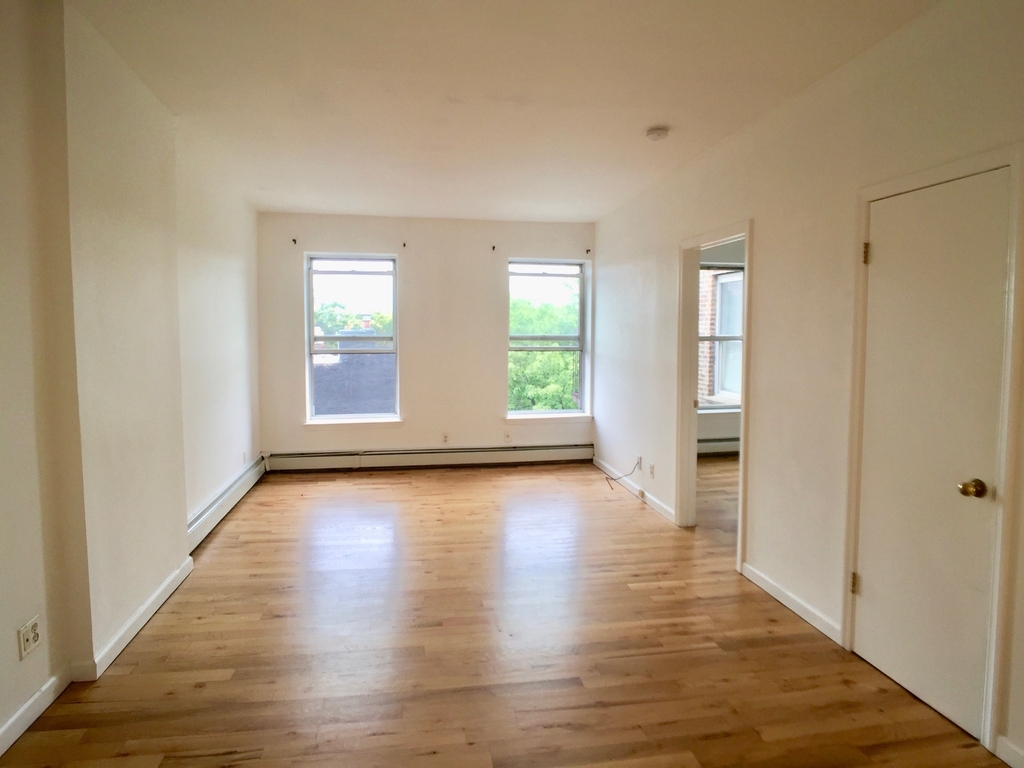 419 Myrtle Avenue - Photo 3