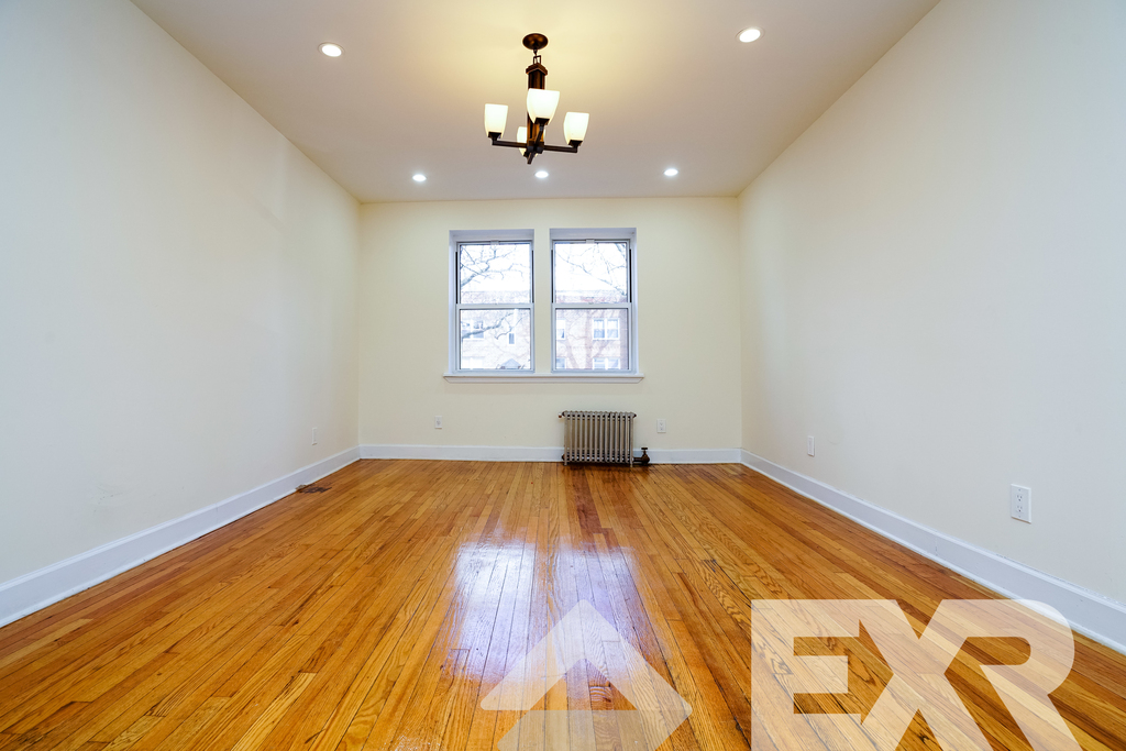 662 Brooklyn Avenue - Photo 3