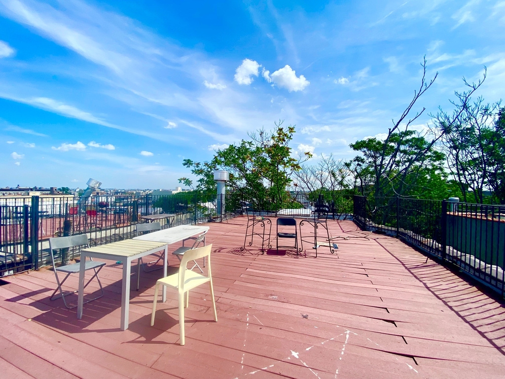 169 Rogers Avenue - Photo 9