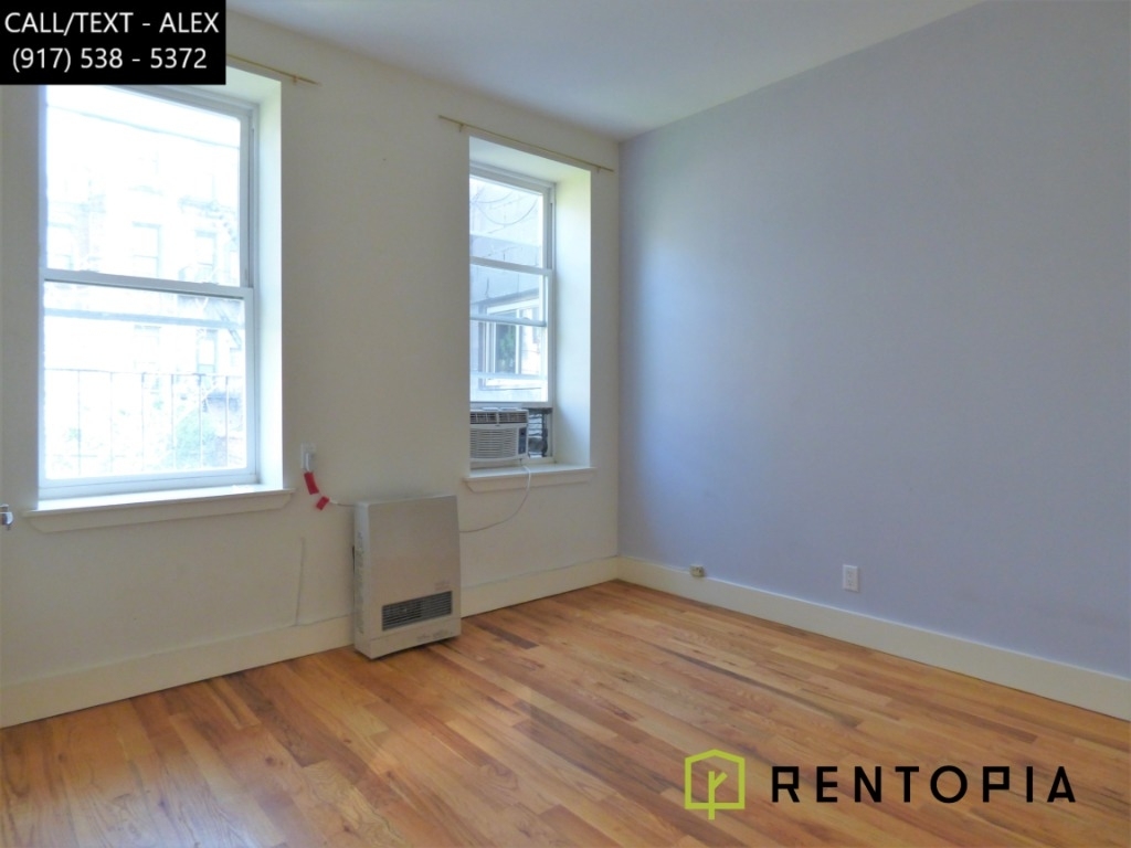 161 Maujer St - Photo 2