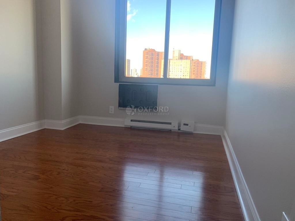 420 east 102nd street - Photo 8