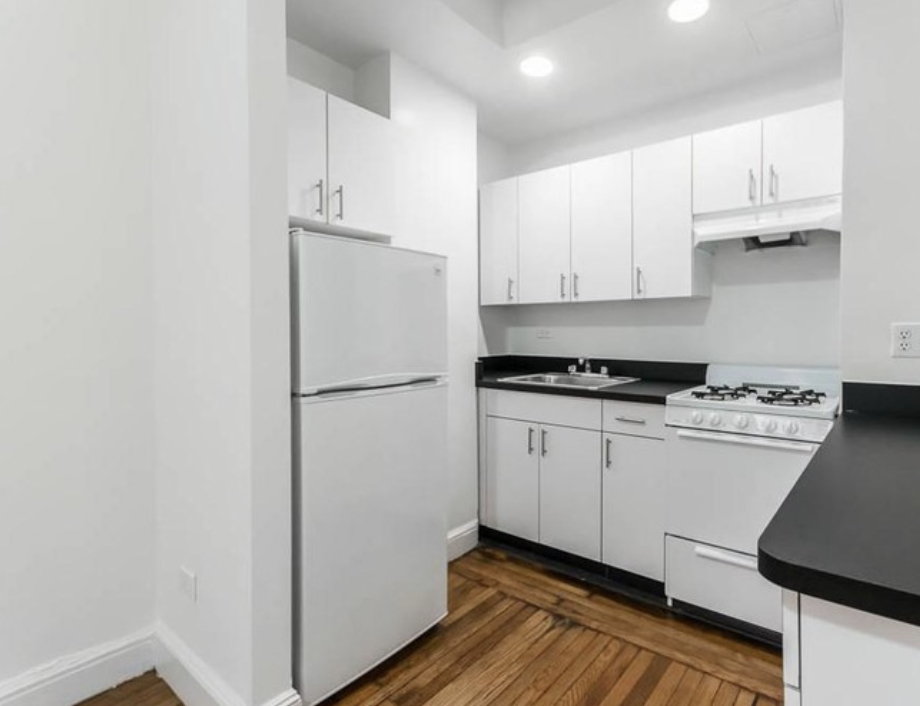 140 East 46th Street, - Photo 1