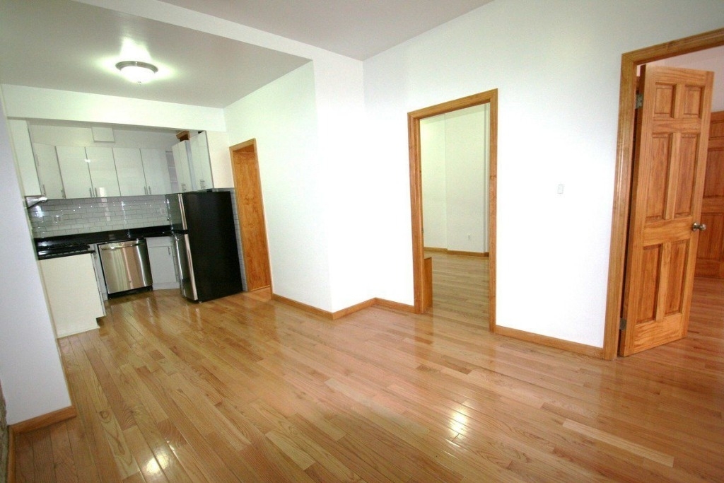 321 E 108th  - Photo 0