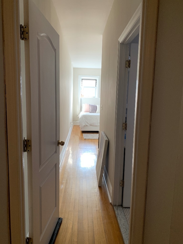 205 Saint James Place - Photo 8