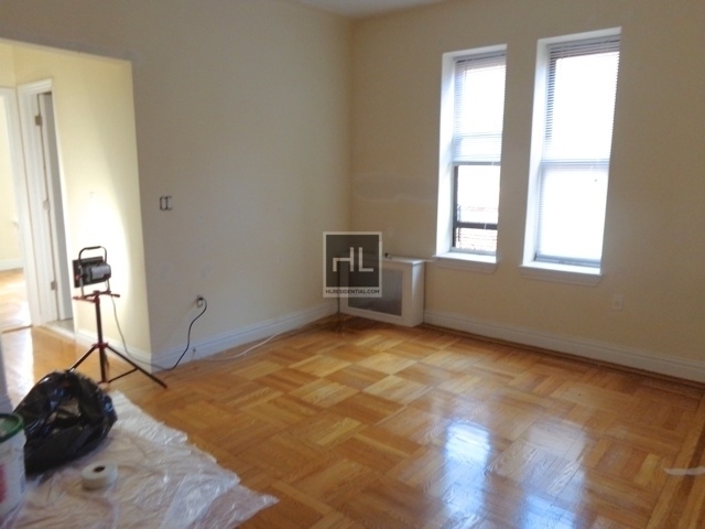 349 Ocean Parkway - Photo 0