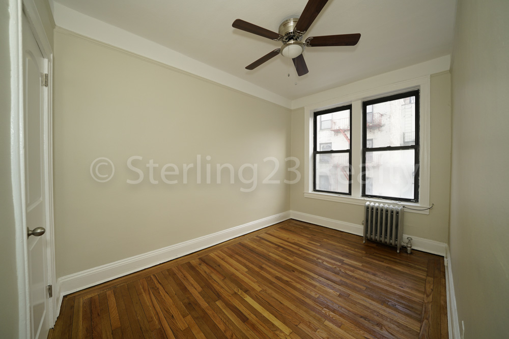 23-77 28th Street - Photo 4