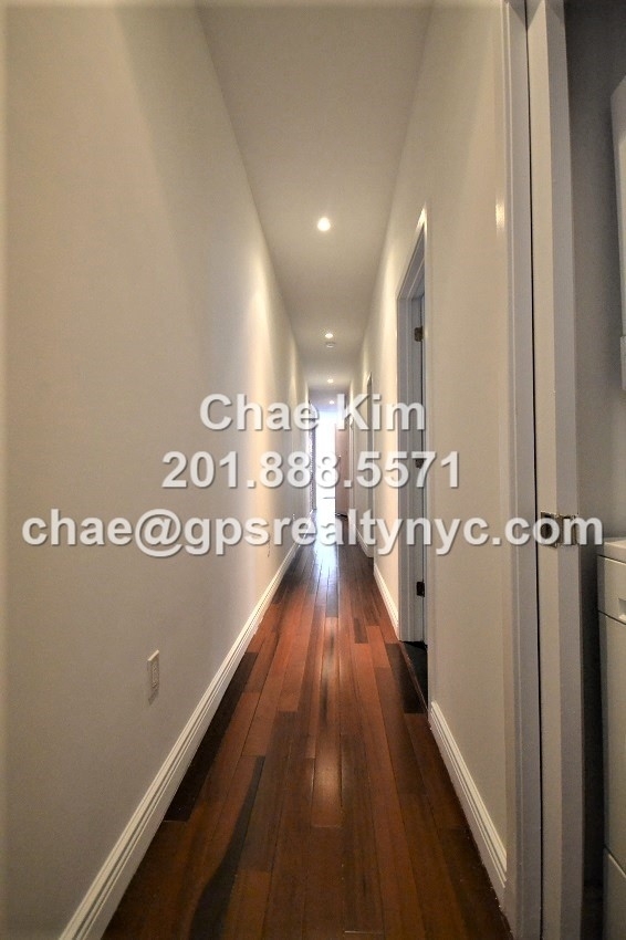 163 West 80th Street - Photo 11