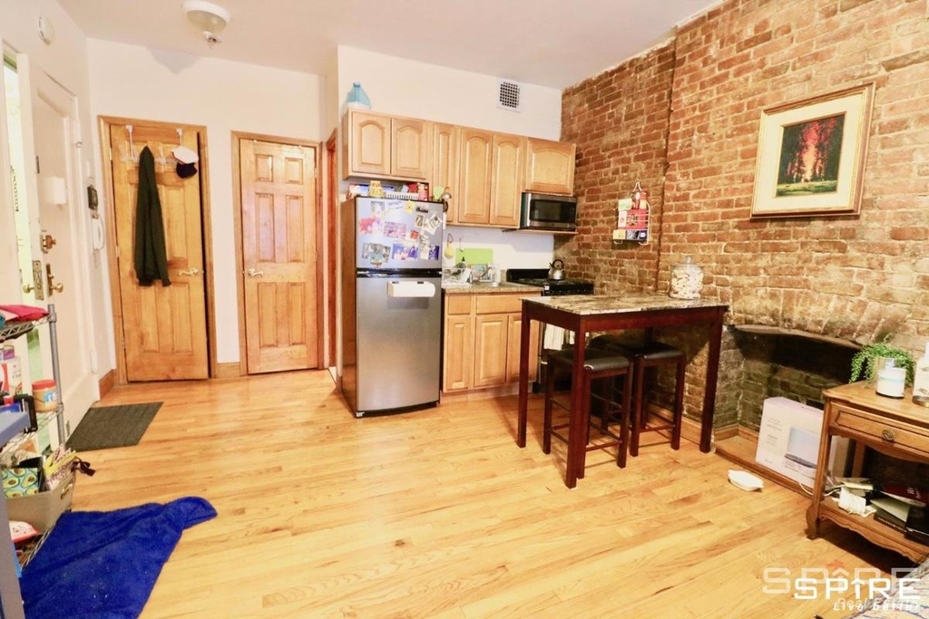 118 West 69th Street - Photo 0