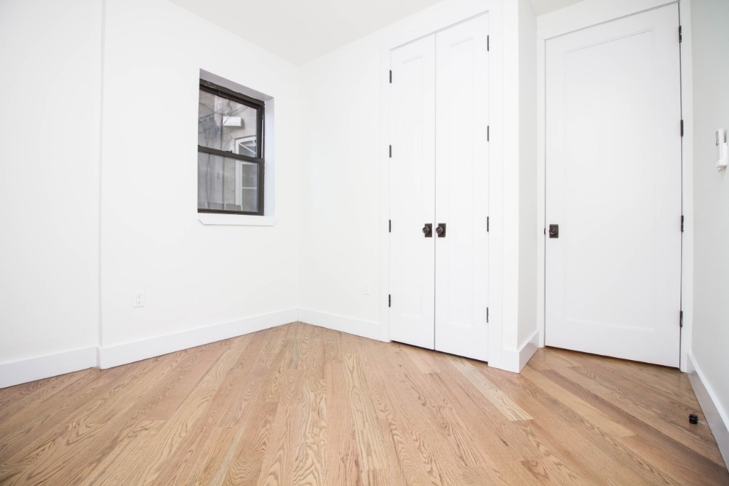 677 Vanderbilt Ave, Unit 1b - Photo 11