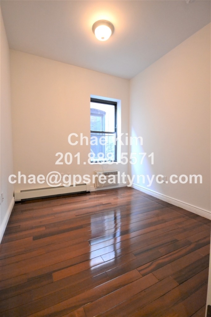 163 West 80th Street - Photo 4