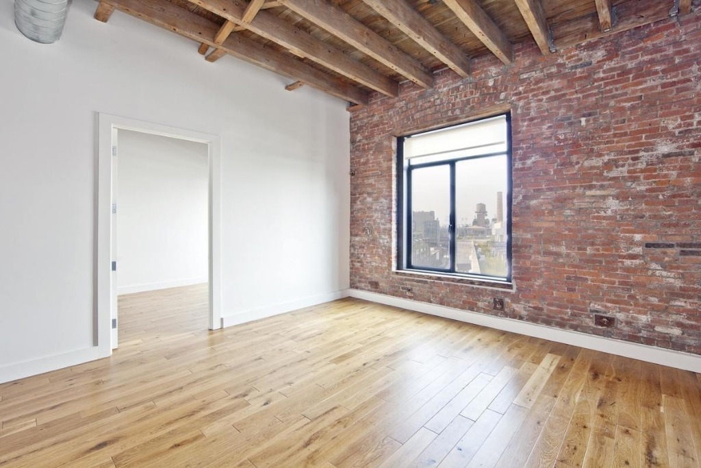 139 North 10th street - Photo 1