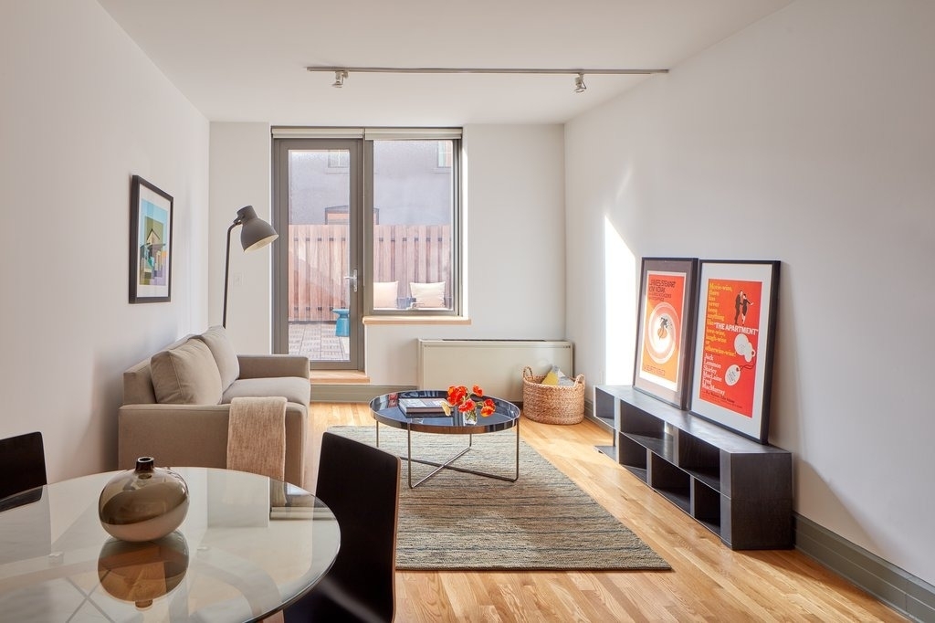 Cobble Hill 1 Bedroom *No Fee + 1 Month Free* - Photo 1