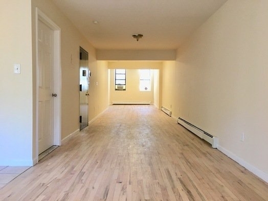 1727 Lexington Avenue - Photo 0