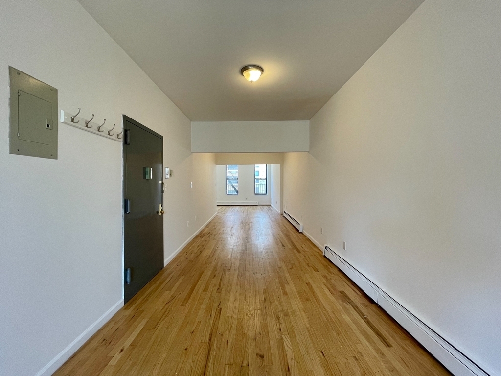 1727 Lexington Avenue - Photo 6