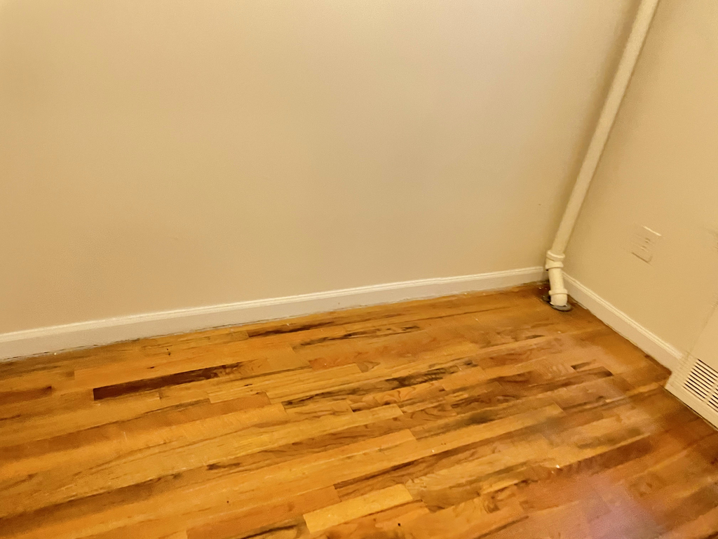 451 East 116th Street - Photo 6