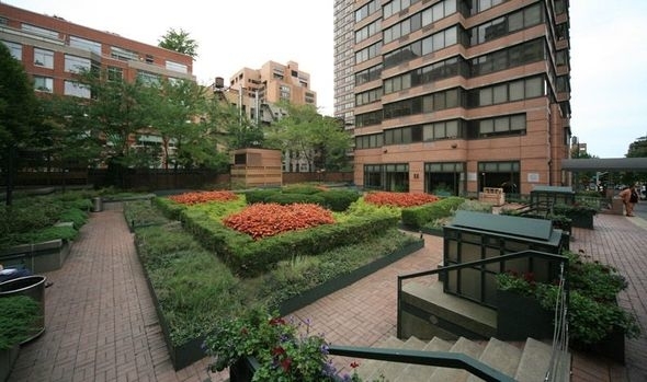 East 96th Street off of Lexington Ave - Photo 20