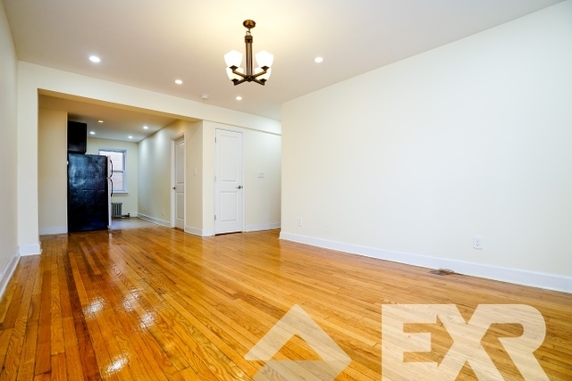 662 Brooklyn Avenue - Photo 2