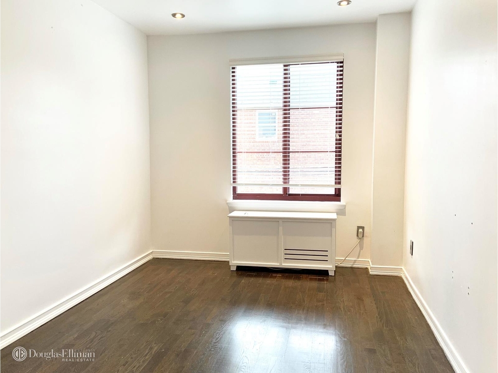 23-11 21st Avenue - Photo 8