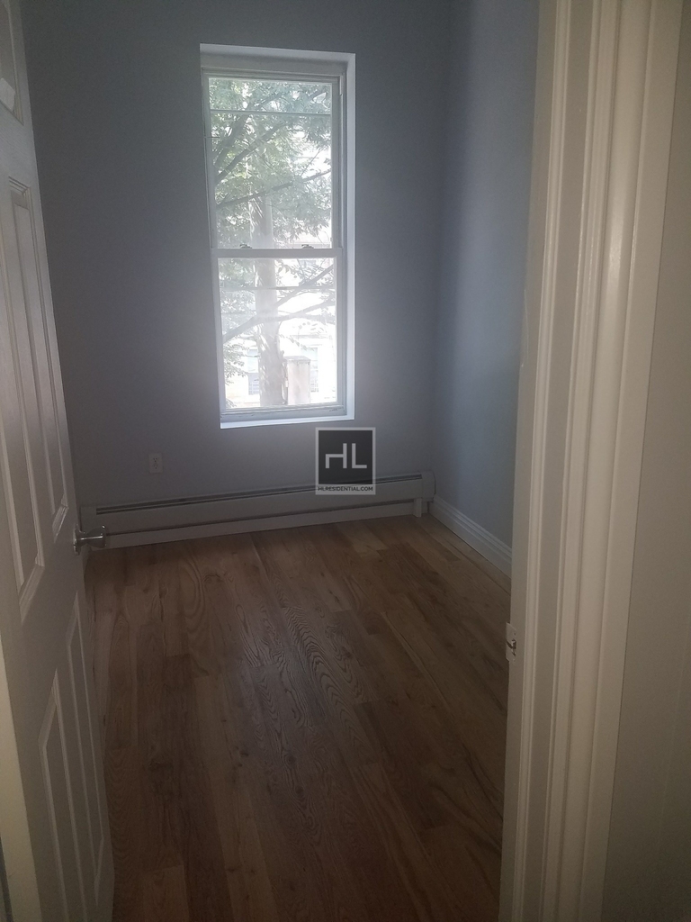 185 Hale Avenue - Photo 2