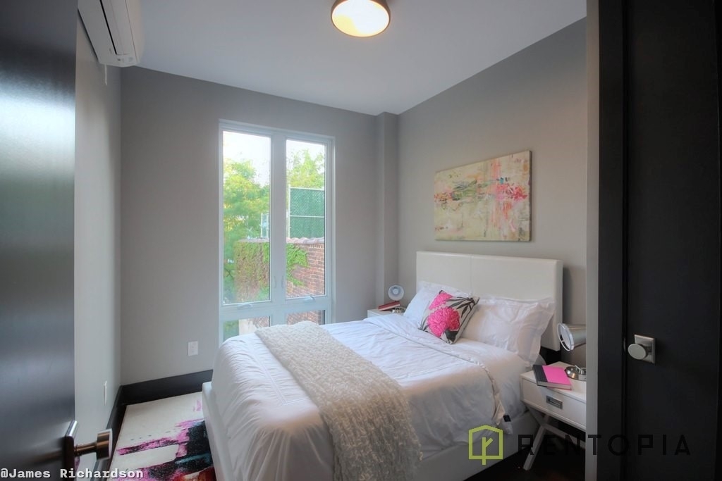 276 Nostrand Ave - Photo 6