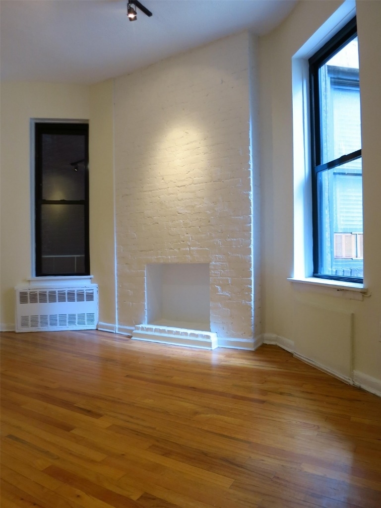  east 89th - Photo 1