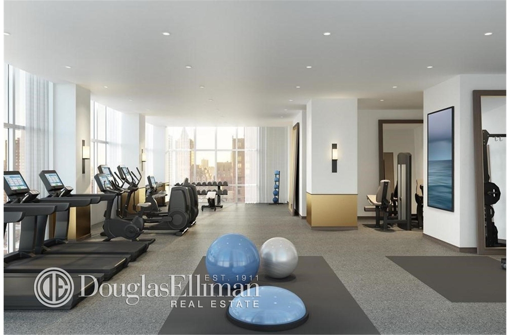 305 East 51st St - Photo 17