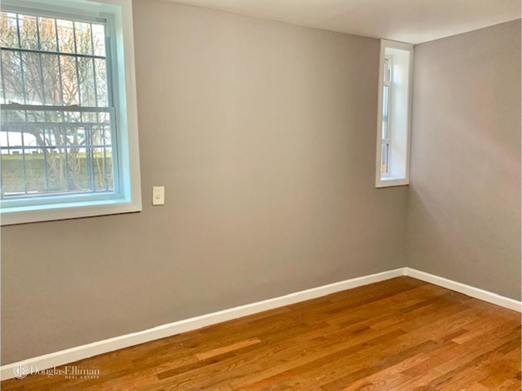 481 Schenectady Avenue - Photo 7