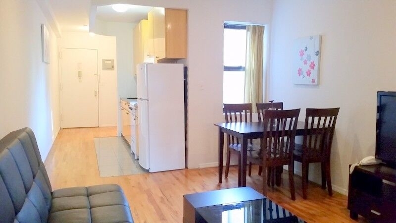 407 West 51st Street - Photo 3