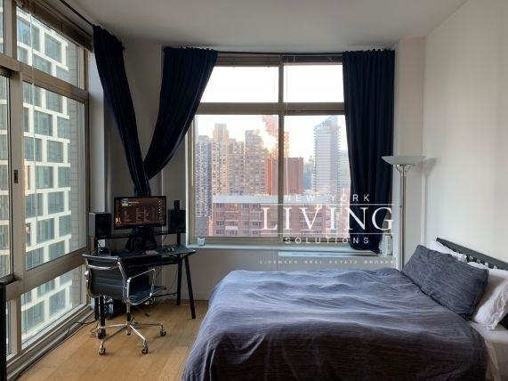 260 West 54th Street - Photo 0