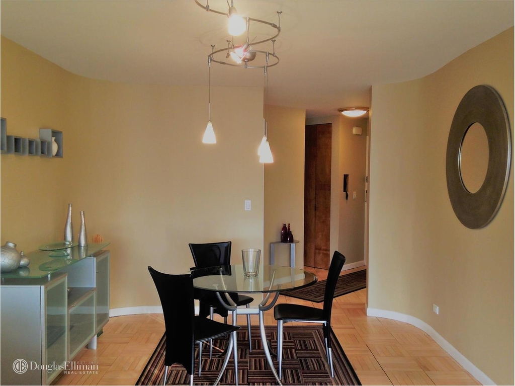 330 East 38th St - Photo 1