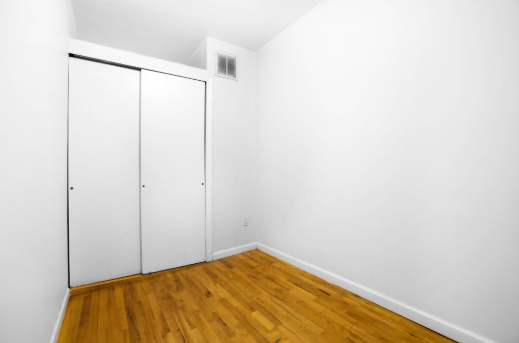 328 West 47th Street - Photo 5