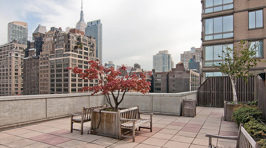 W 26th st - Photo 6