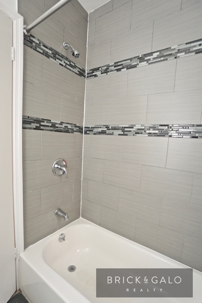 530 W 147 Street - Photo 11