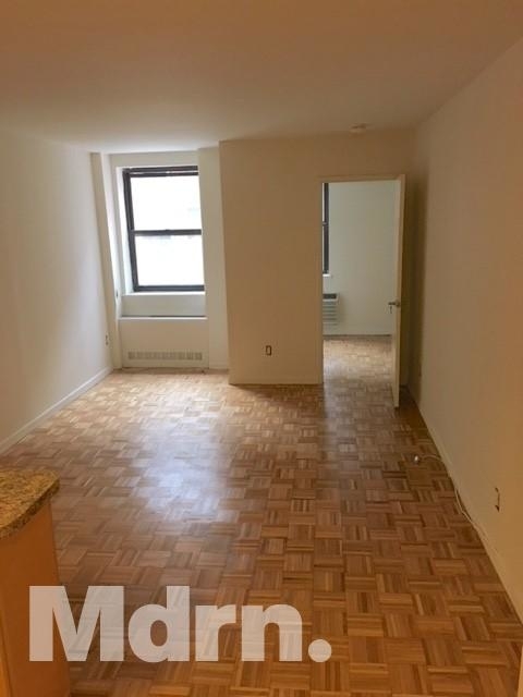 East 85th Street - Photo 1