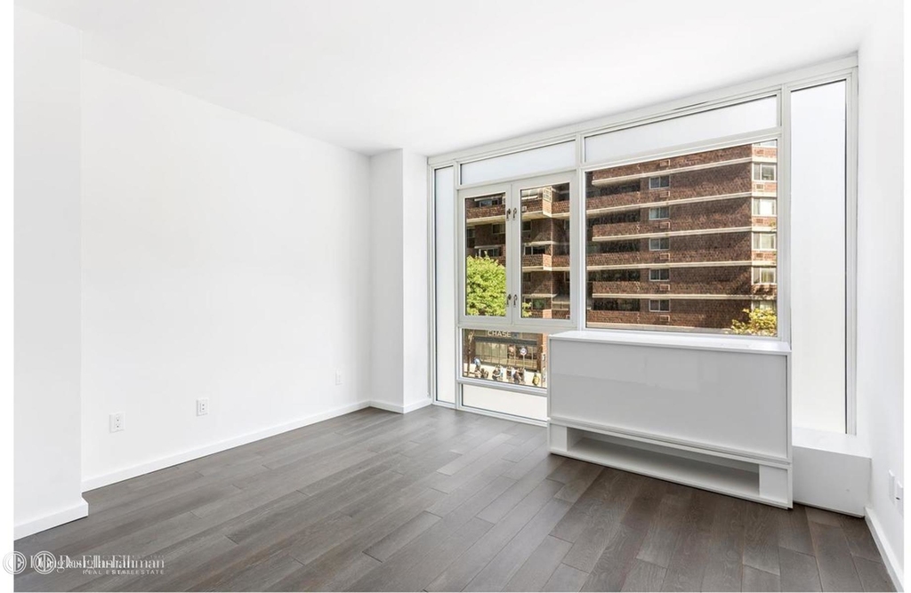 385 First Avenue - Photo 1