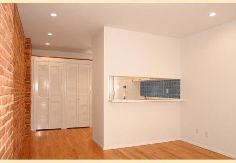 East 81st Street - Photo 2