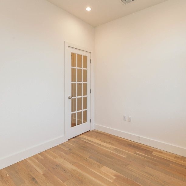 818 Lexington Avenue - Photo 2