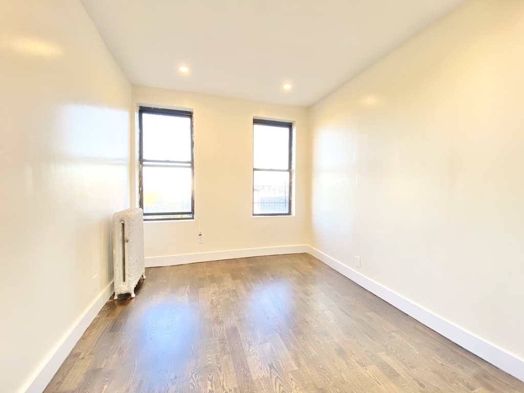 100 West 143rd Street  - Photo 4