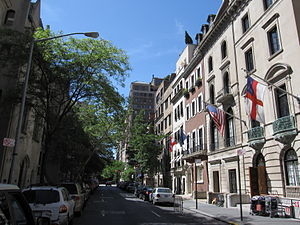 East 89th Street - Photo 4