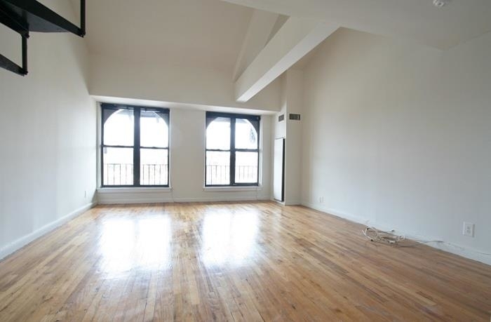 160 Bleecker Street - Photo 1