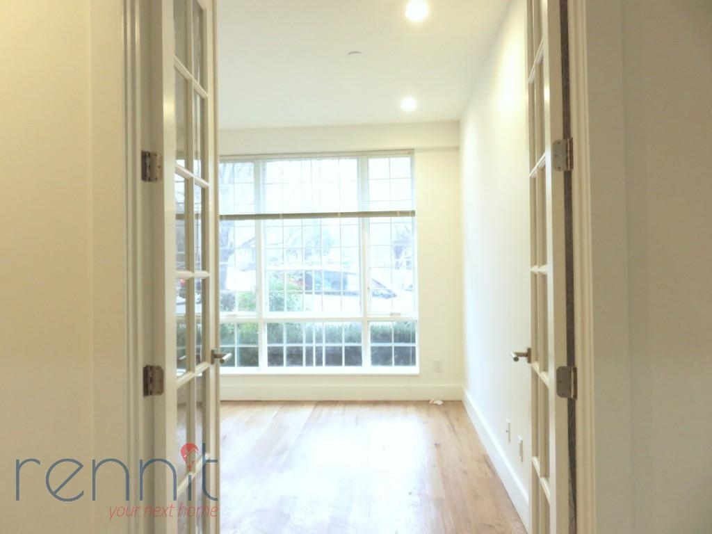 869 Park Ave. - Photo 6