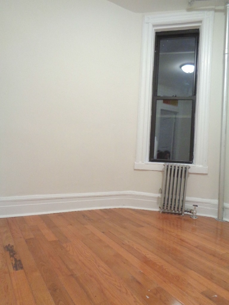 642 East 14th  - Photo 5